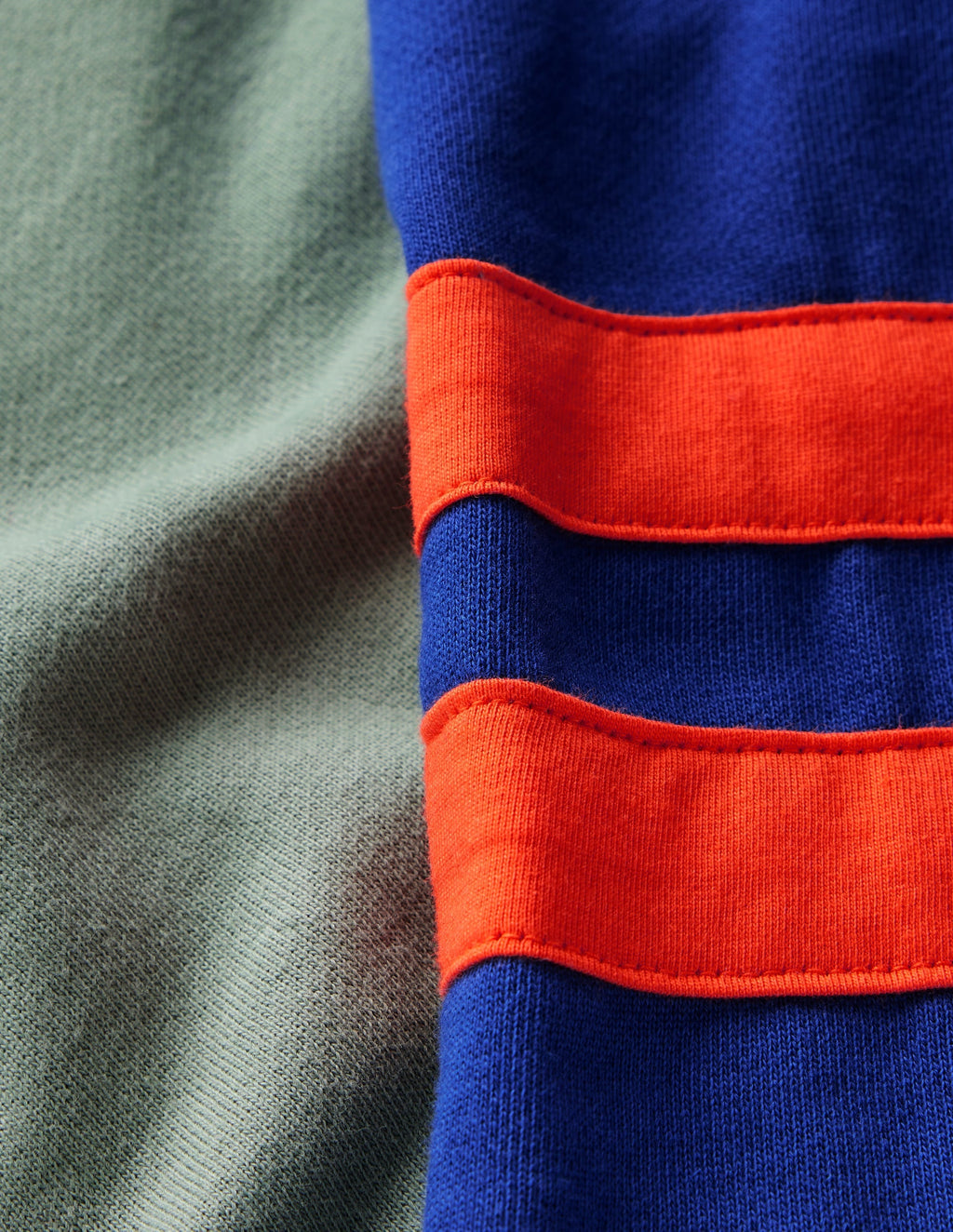 Colourblock Sleeve Sweatshirt-CHINOISE GREEN COLOURBLOCK